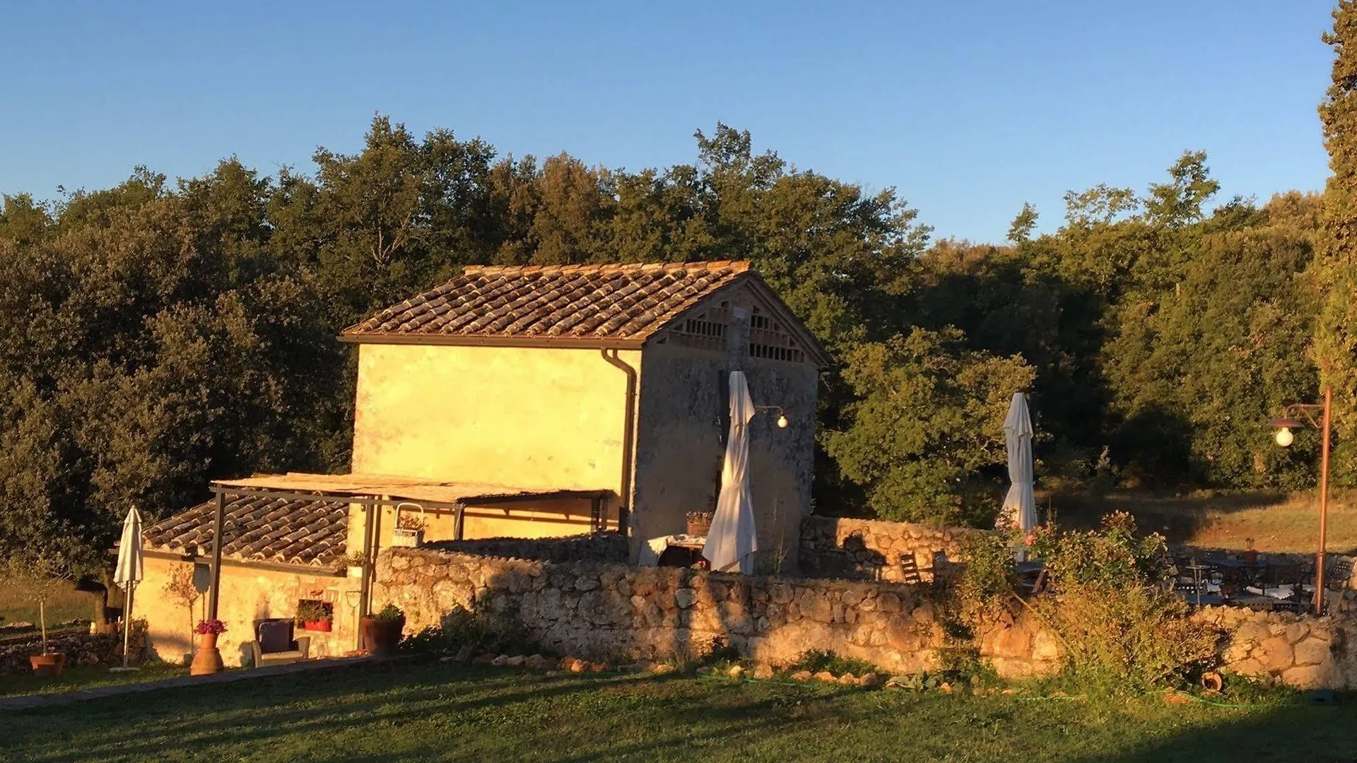 Bed & Breakfast La Canonica Di San Michele Monteriggioni