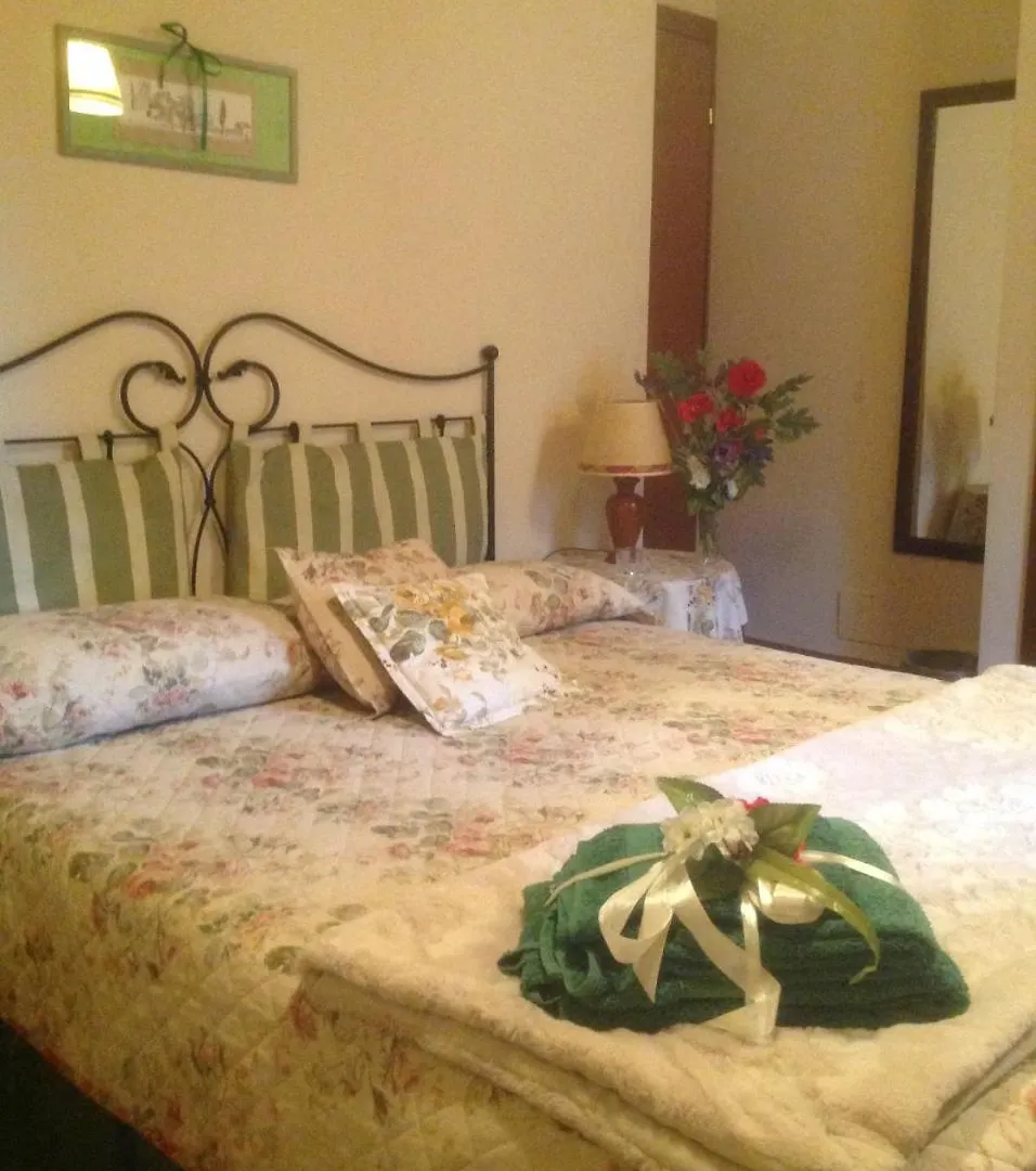 Bed & Breakfast La Canonica Di San Michele Monteriggioni