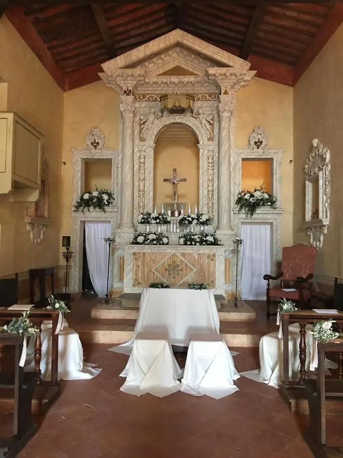 La Canonica Di San Michele Monteriggioni Bed and breakfast